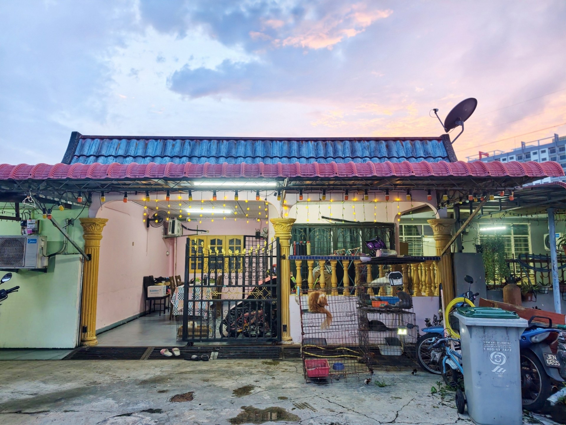 Rumah Awam Pulau Gadong