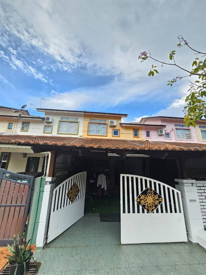SP08 - RUMAH TERES DUA TINGKAT JLN. PERTAMA JAYA, SEMABOK MELAKA.