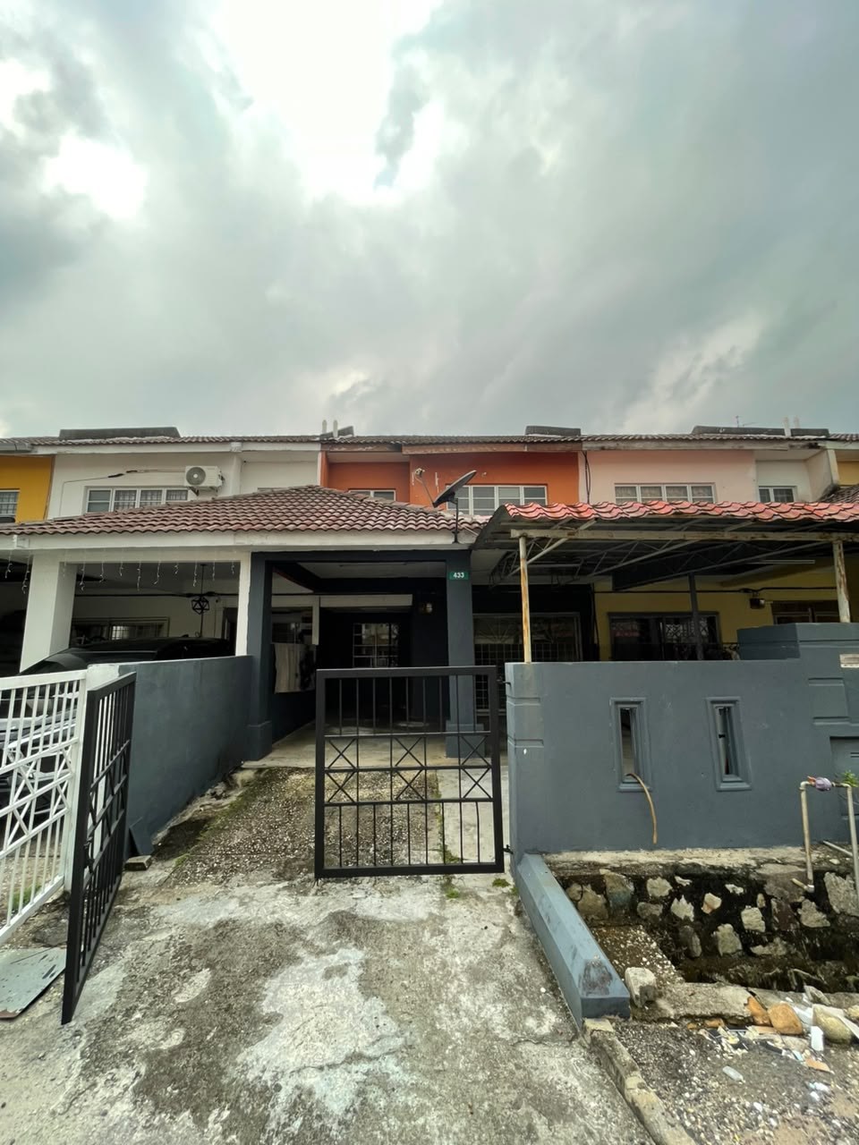 TAMAN ALAMANDA