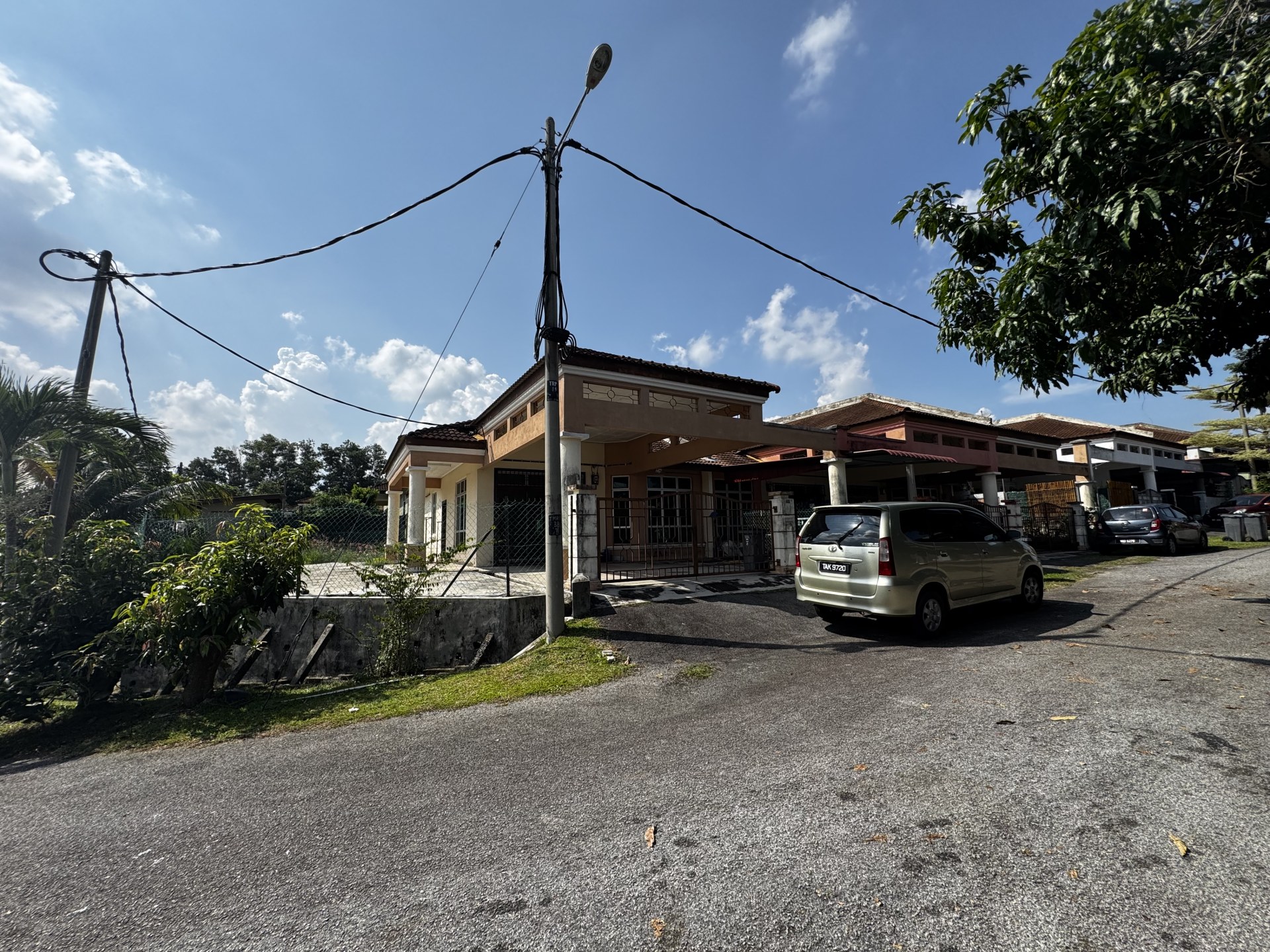 Corner Lot  |  Taman Rembia Perkasa
