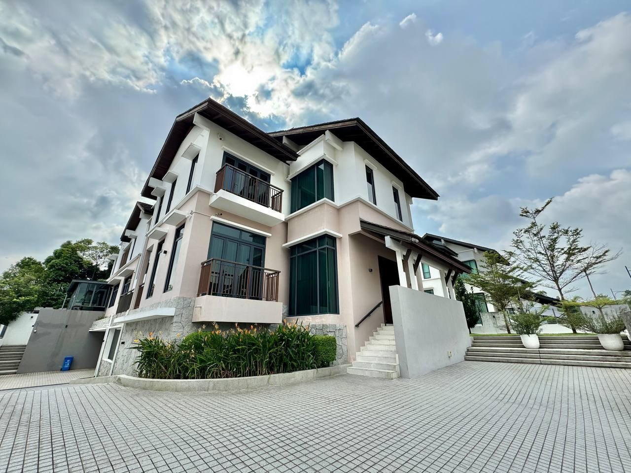 Bungalow Primo 2 The Enclave Bukit Jelutong (Swimming Pool, Private Lift)