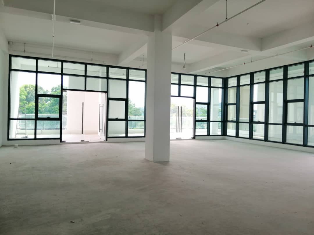 Corner Lot Shaftsbury Putrajaya Suitable Food & Beverage