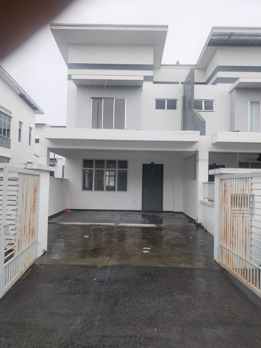 SP93 - RUMAH TERES 2 TINGKAT - TAMAN SRI PENAWAR, BANDAR PENAWAR.